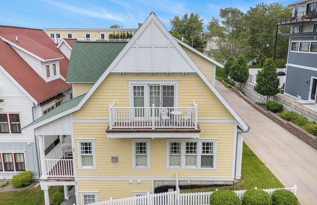 Lake Effect 3BR Home Steps to Everything 27 - Foto 91