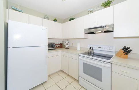 Steps to #1 Beach in America Siesta Beach! - Foto 6