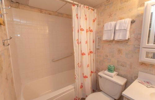 ROYAL GARDEN RESORT 401 condo - Photo 22