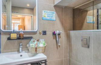 ADIRA Marseille Montgrand 2 étoiles - Foto 93