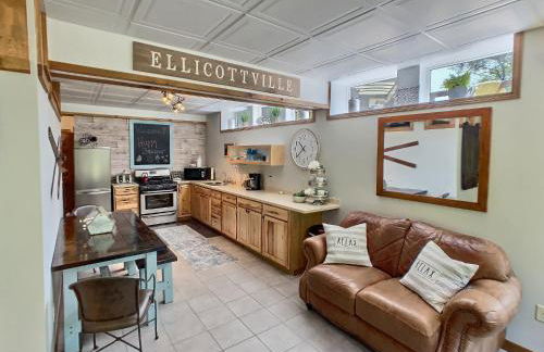 The Maples Apt - King Bed, Pet Friendly, Beautiful Views - Foto 4