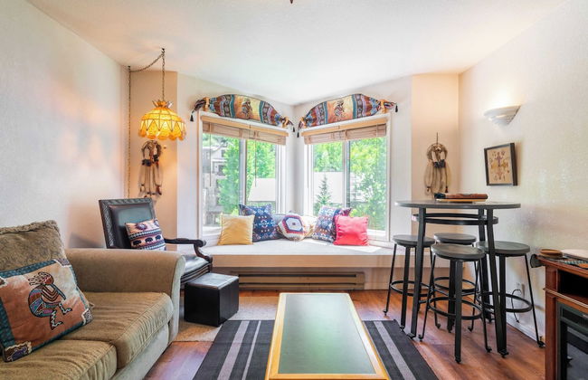 Viking Lodge 319 by Avantstay Great Ski Access, Walk to Town Park & Downtown - Foto 1