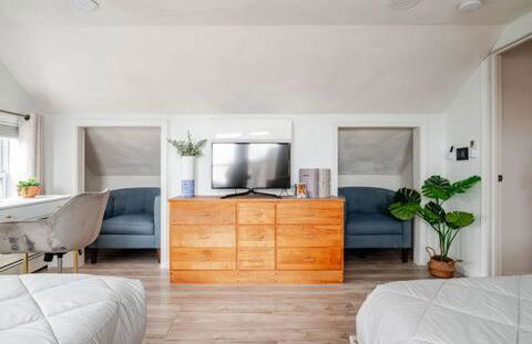 NEW! Family-Friendly Getaway -1 Mi to Dtwn Salem w Roof Deck & Tiki Bar - Foto 15