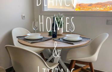Blanco Homes & Living 1 By SunHousesCanarias - Foto 1