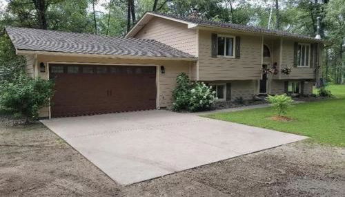 Large Home with lake views and space to entertain friends - Foto 3