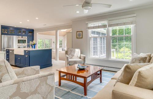 Pool, Sunroom and Gardens Luxe Sandy Hook Home! - Foto 8