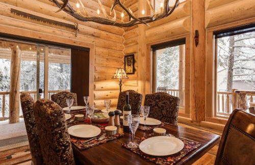 Lumberjack Lodge by KABINO Hot Tub Fire Pit Satellite WiFi Grill Large Porch - Foto 12