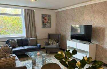 Stylish London Stay 2-Bedroom Duplex Sleeps 6 - Foto 24