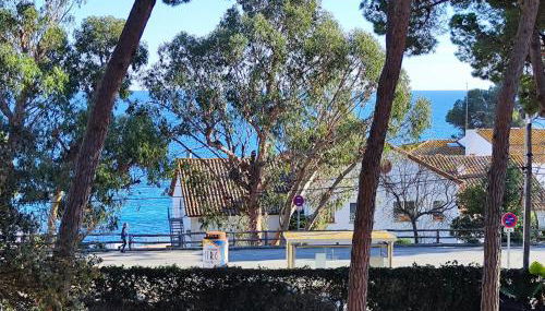 Apartamento con AMPLIA TERRAZA Y VISTAS AL MAR a 150 metros de la playa - Foto 2