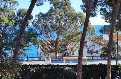 Apartamento con AMPLIA TERRAZA Y VISTAS AL MAR a 150 metros de la playa - Foto 2