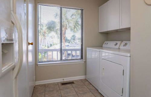 Ocean Front on Harbor Island - Foto 21