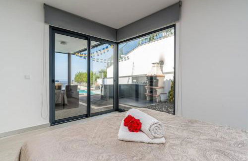 Casa Mia, a Dream Spot With Heated Pool - Photo 12