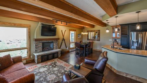 5th Floor 2BD 2BA Condo with Magnificent Views - Foto 2