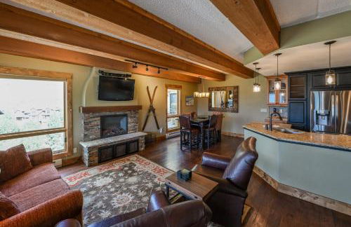 5th Floor 2BD 2BA Condo with Magnificent Views - Foto 2