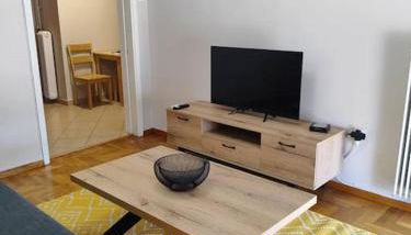 DP Apartments - Photo 5