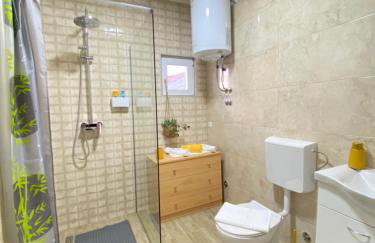 Gold Apartments - Photo 10