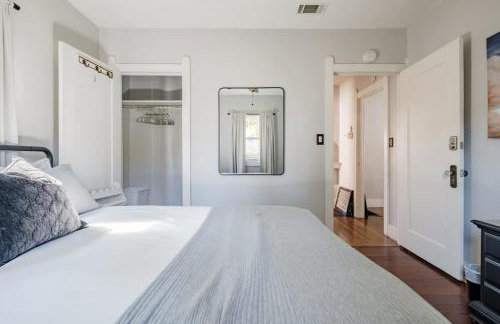 Unique Bungalow w/ hot Spa in DT - Foto 48