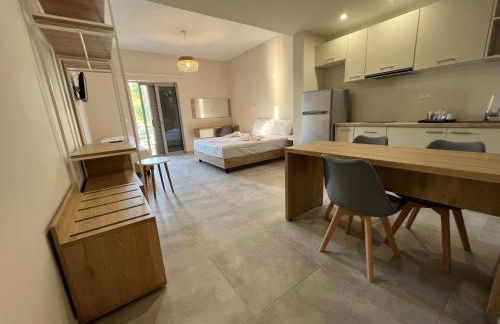 Mangata Seaside Hotel - Photo 3