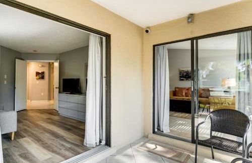 Village des Pins Sarasota 2BR Condo with Pool - Foto 20