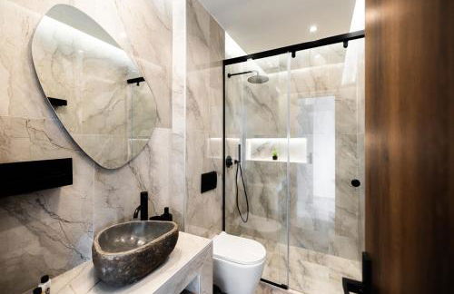 Celeste Luxury Villas - Photo 23