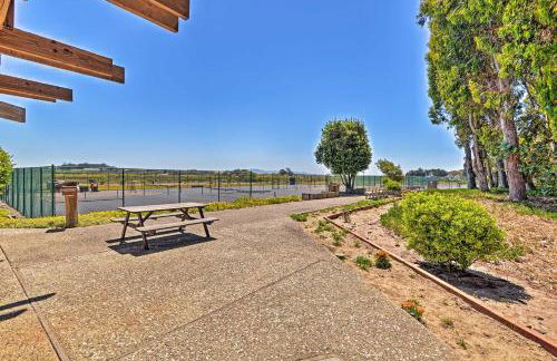 Beachfront Pajaro Dunes Condo with Bay Views! - Foto 14
