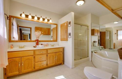 5 Mi to Dtwn Waynesville 4-Acre Group Getaway! - Foto 17