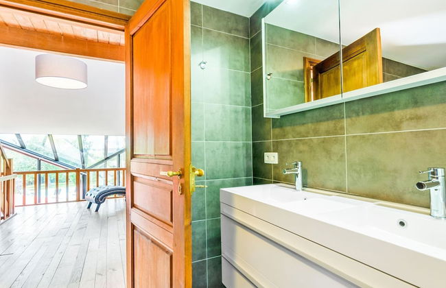 Plush Villa in La Roche-en-ardenne With Swimming Pool - Photo 19