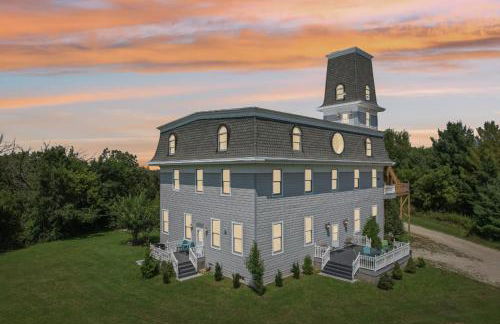 The Starlight Tower Manor, River, Arcades, Observatory, Theater - Foto 48