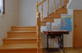 VILLA PEPONI Spacious Traditional Villa with Garden - BBQ & Private Parking - Photo 45