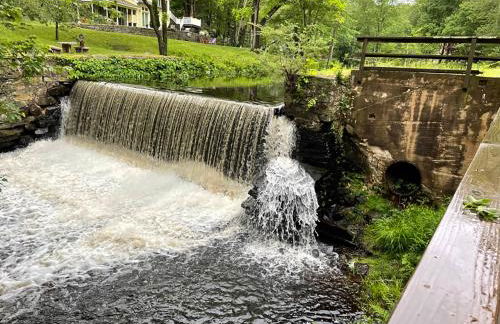 The Millhouse Downtown Chester - Foto 37