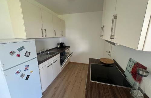 Helle, moderne Wohnung im Grünen - Foto 6