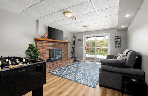 Bryan Lake Oasis in Downtown Lake Ann - Foto 58