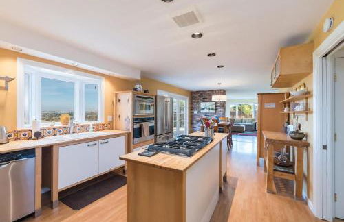 DoWNTOWN DeRBY-Hot Tub & Views - Foto 6