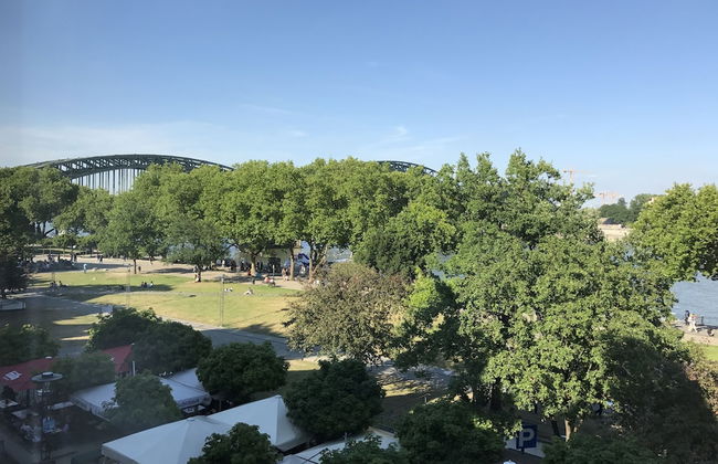 City Apartment - Photo 30