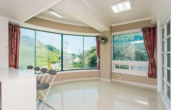 Byeonsan Dongguerami Pension - Photo 29