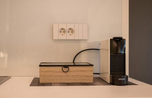 Sun and Sea Apartment - Beachfront, 2 Bedrooms with Sea View & Garden - Photo 21