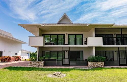 Park Shore Resort 2nd floor BLDG D 228 - Foto 24