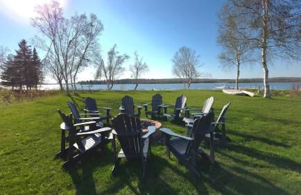 Summerside Cape on Crooked Lake ---Waterfront-Sunsets-Sleeps 12 - Foto 1