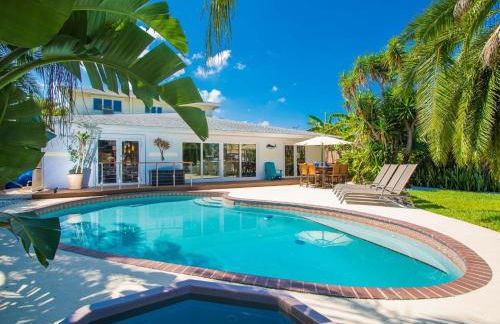 Bay Breeze House Waterfront home with pool - Foto 1