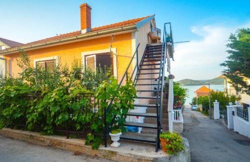 Apartments Vendi - Photo 1