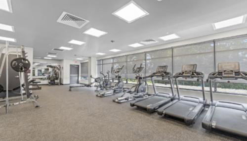 1BR Apt King Bed FREE Parking Gym - RoofTop 609 - Foto 5