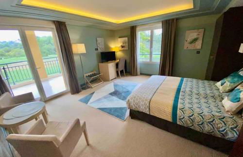 Suite Deluxe vue sur Golf - Photo 3