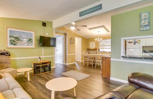 Beachy Lewes Home with Outdoor Shower and Fire Pit! - Foto 4