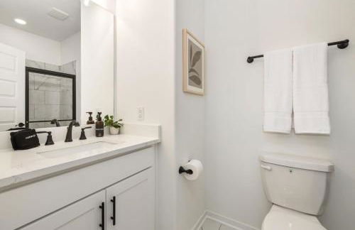 The Diamond-Half mi to Baum Walker Field-1 mi to DT - Photo 12