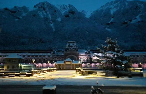 The family bienvenidos a Canfranc - Foto 1