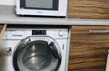 Entire 3-Bed Home, 5 mins to City Centre, Sleeps 6, 2 Free Parking - Foto 16