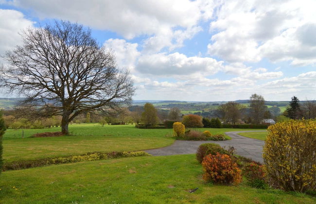 Hillside Retreat With Pond - Photo 39