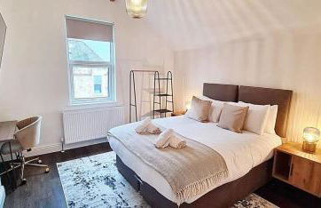 Stunning Luxury Spacious Holiday Home - 5 Bedrooms - Rest & Recharge in Manchester - Foto 7