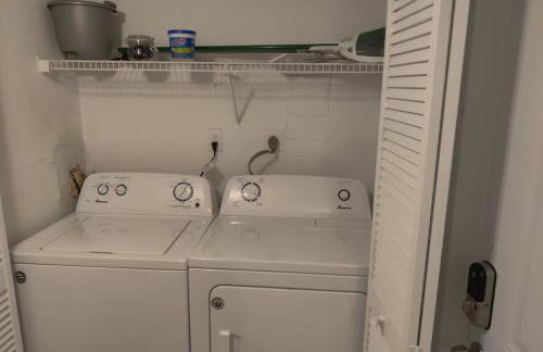 Beautiful 2-Bedroom Condo Near Universal and other Orlando Attractions, King Bed & Wi-Fi - Foto 30