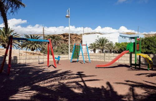 Home2Book Family House with Terrace in Las Maretas - Foto 26